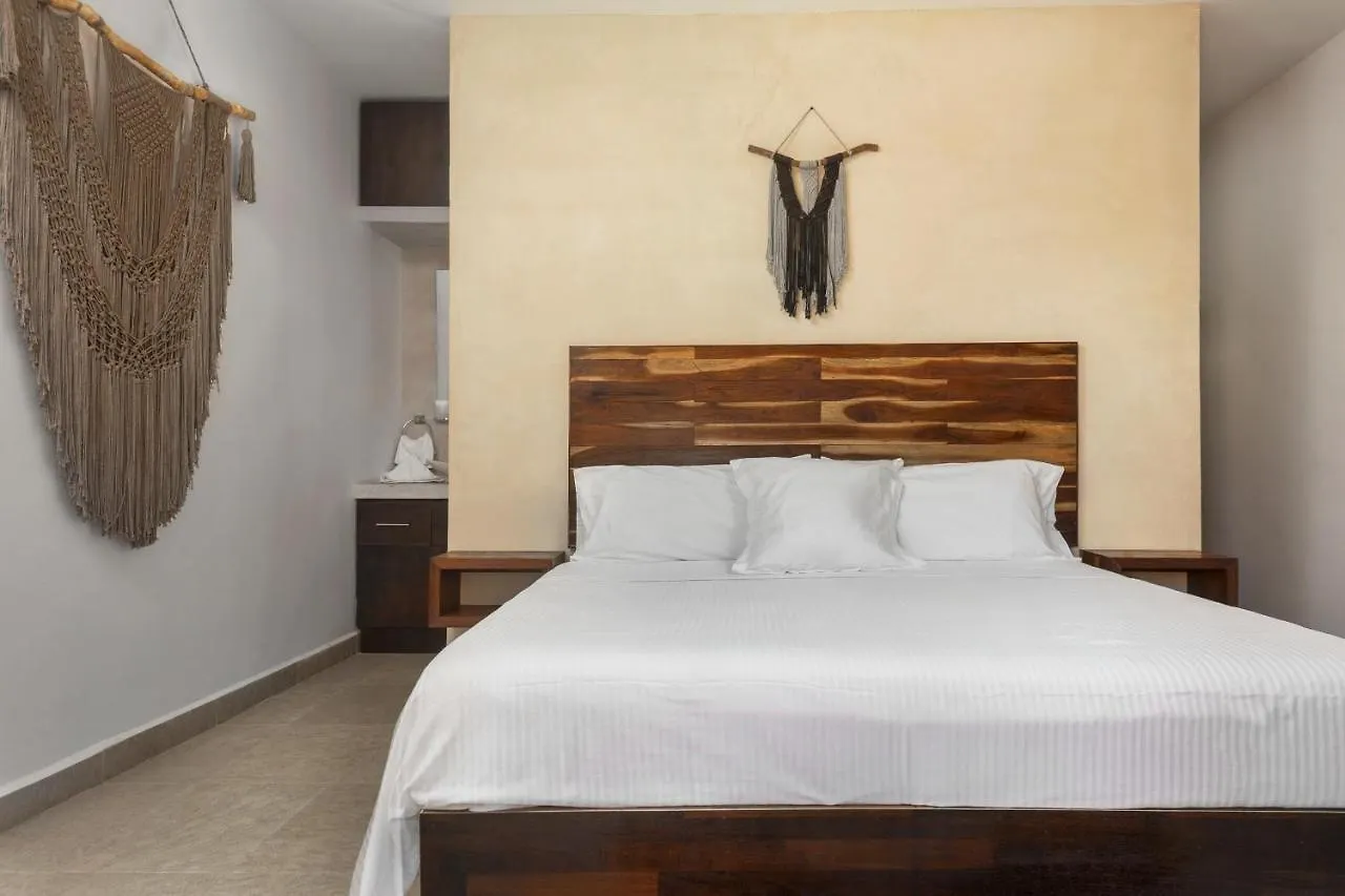 Lagoon Boutique Hotel - Adults Only Τουλούμ