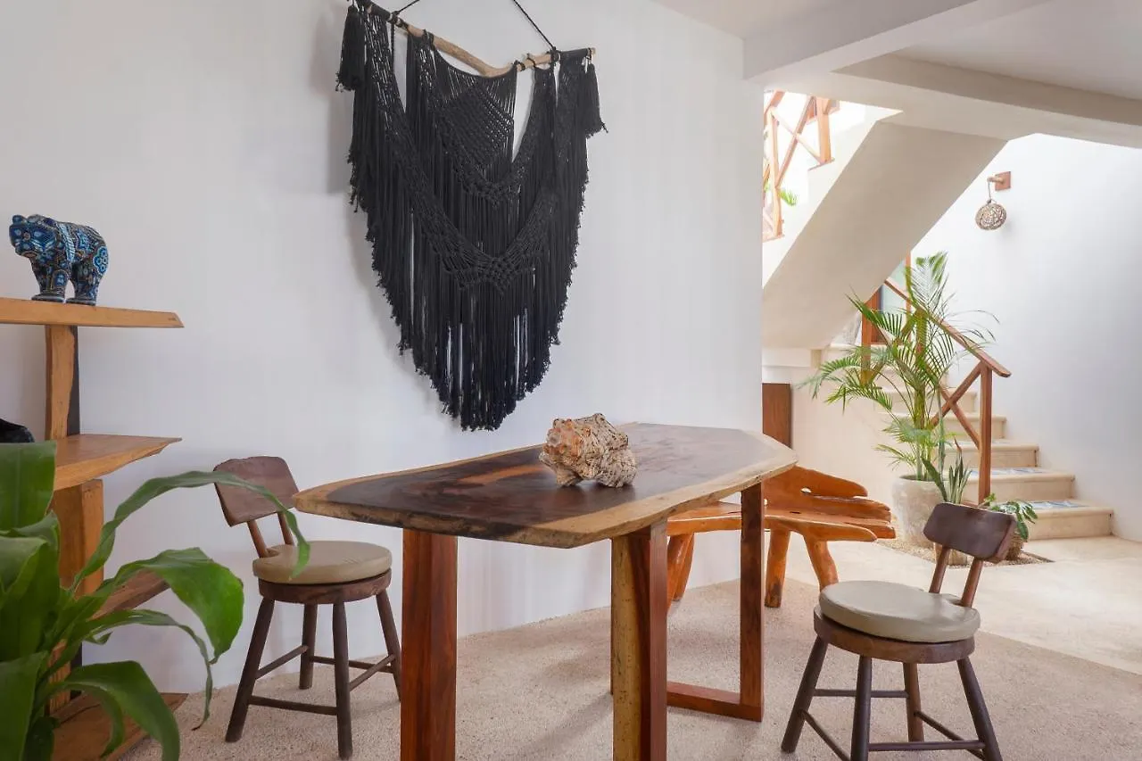Lagoon Boutique Hotel - Adults Only Τουλούμ